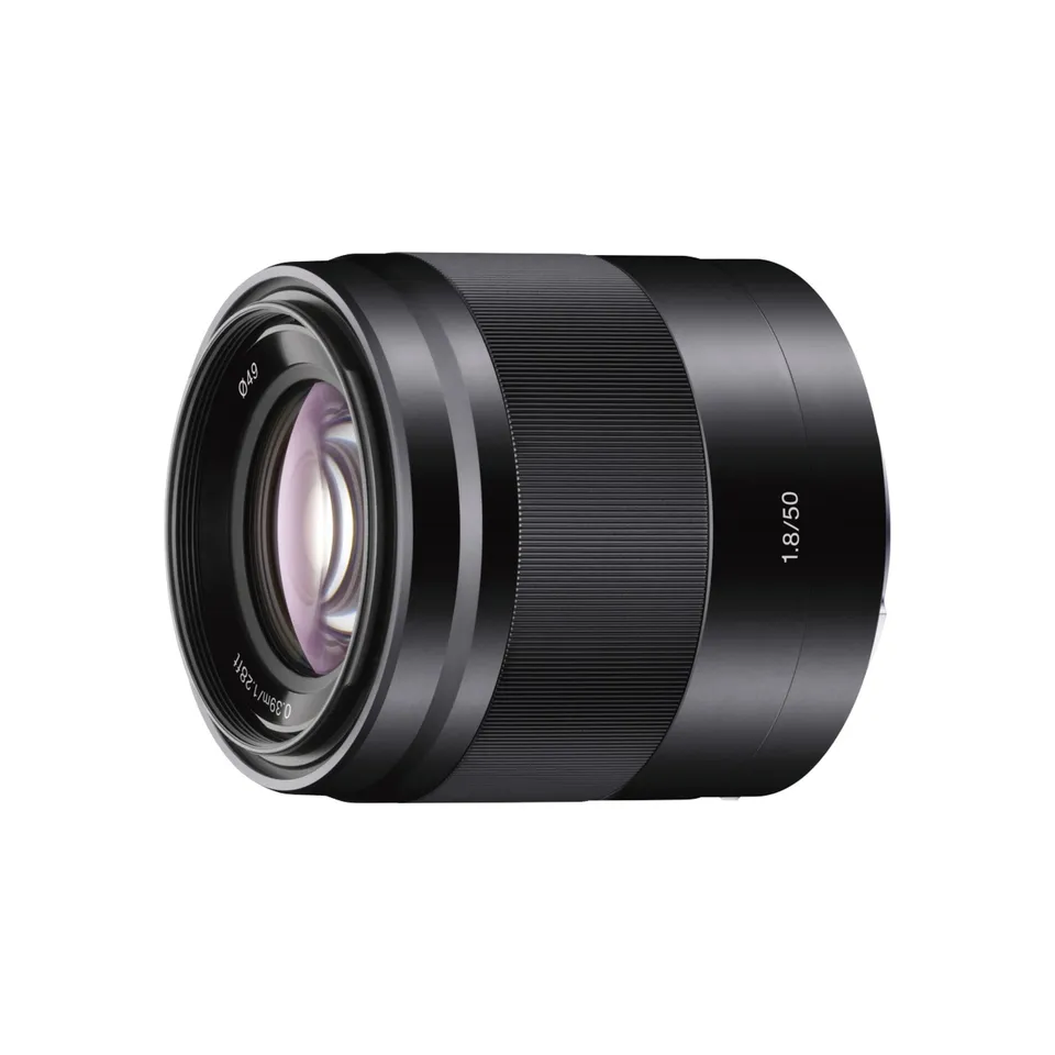 sony-sel50f18b-obiettivo-50mm-f-1-8-standard-per-ritratto-aps-c-stabilizzato-oss image 1