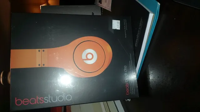 beats-by-dr-dre-beats-studio-orange-cuffie-over-ear-cablate-con-riduzione-del-ru image 1