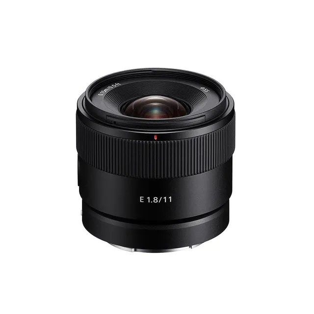 sony-sel11f18-obiettivo-ultra-grandangolare-11-mm-f1-8-aps-c-e-mount-compatto-pe image 1