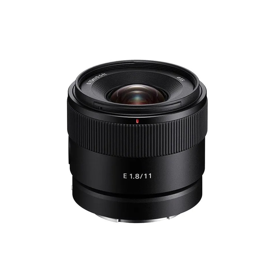 sony-sel11f18-obiettivo-ultra-grandangolare-11-mm-f1-8-aps-c-e-mount-compatto-pe image 1