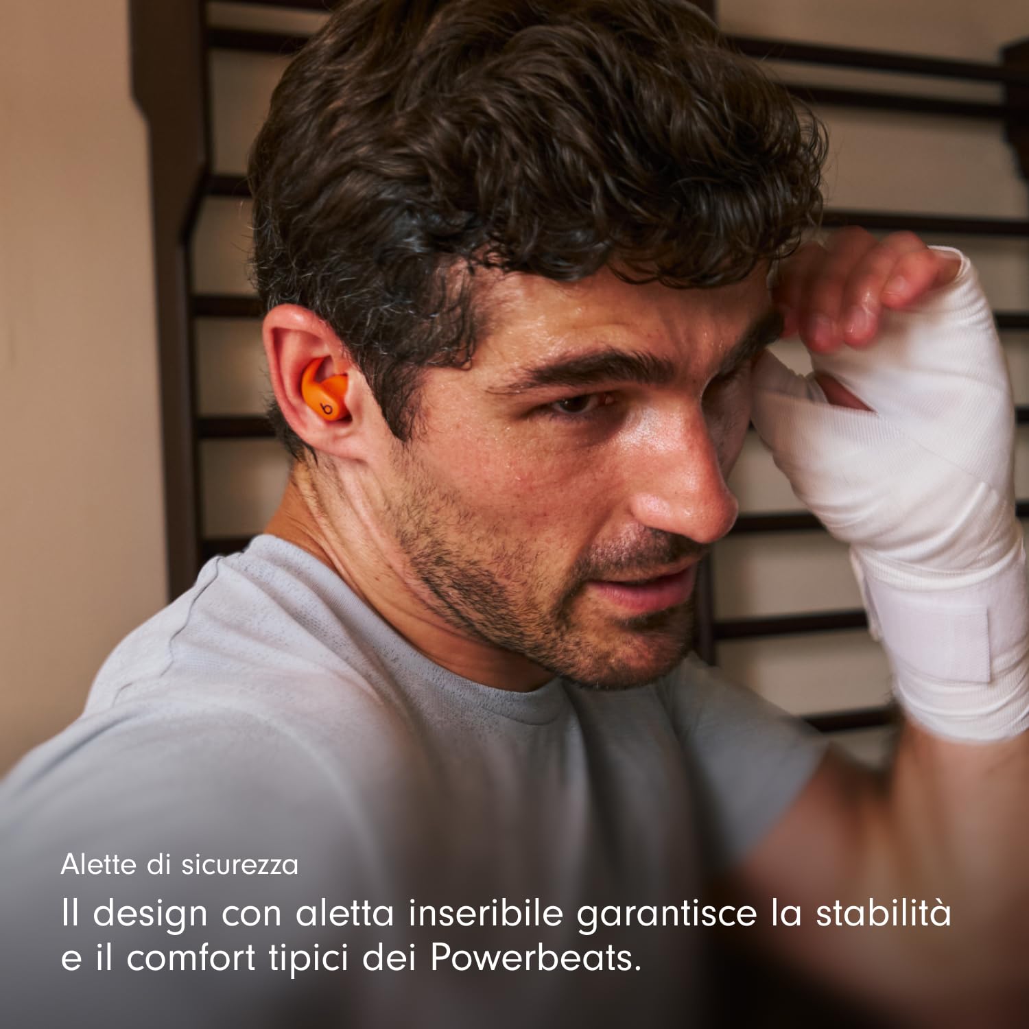 beats-powerbeats-fit-auricolari-wireless-true-wireless-sport-con-anc-ipx4-30-ore image 4