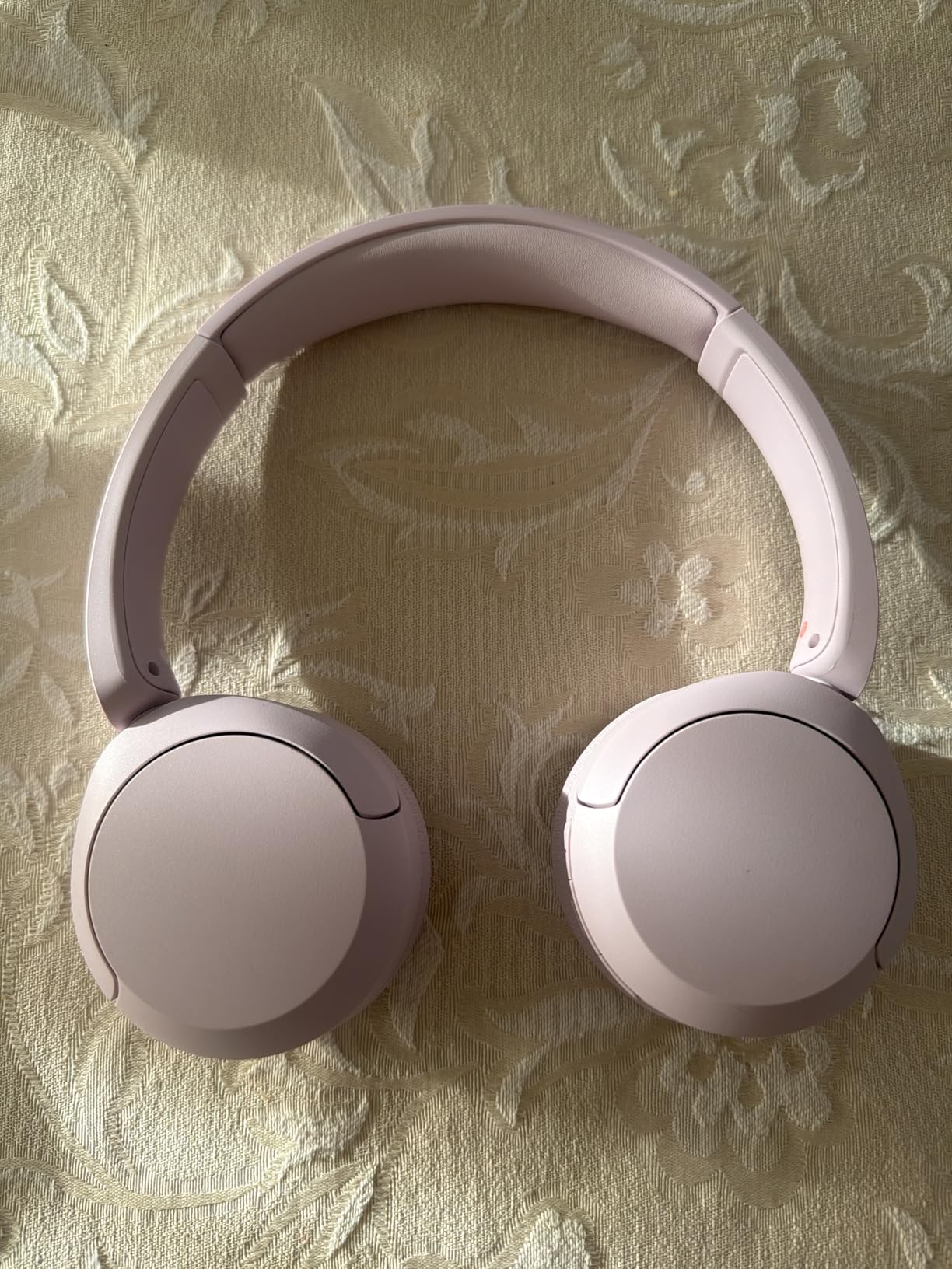 Leggere e con batteria enorme