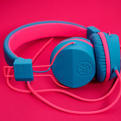 jlab-jbuddies-studio-cuffie-on-ear-cablate-bambini-type-c-blu-rosa-con-limite-vo image 4
